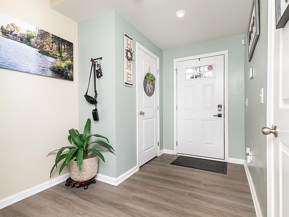 3rd image of 230 Coldwater Creek Ct
