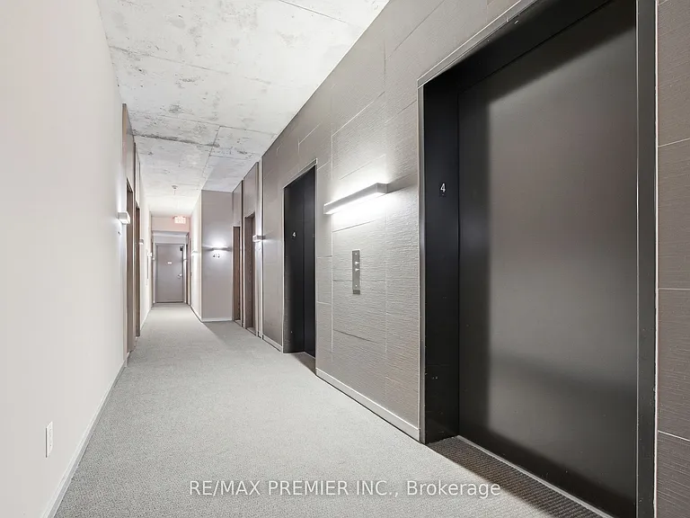 25 Stafford St #407 — Photo 7