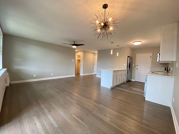 3rd image of 8712 N Skokie Blvd #3KN