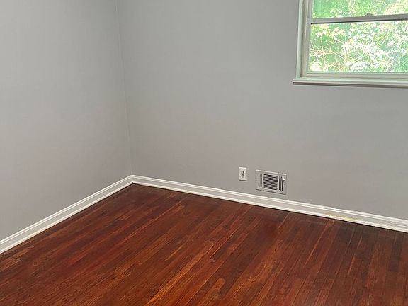 4th image of 3206 Orchard Manor Cir #10