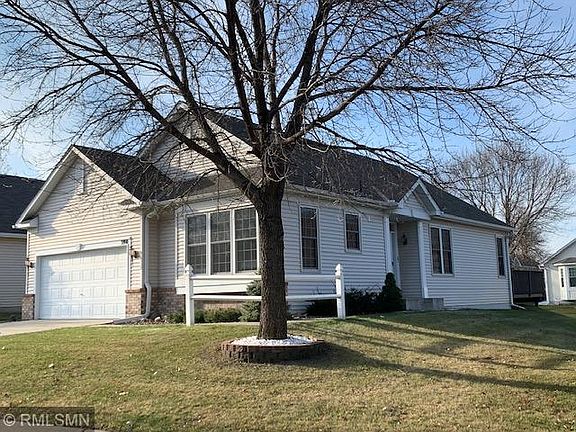 2nd image of 390 Meadowood Ln