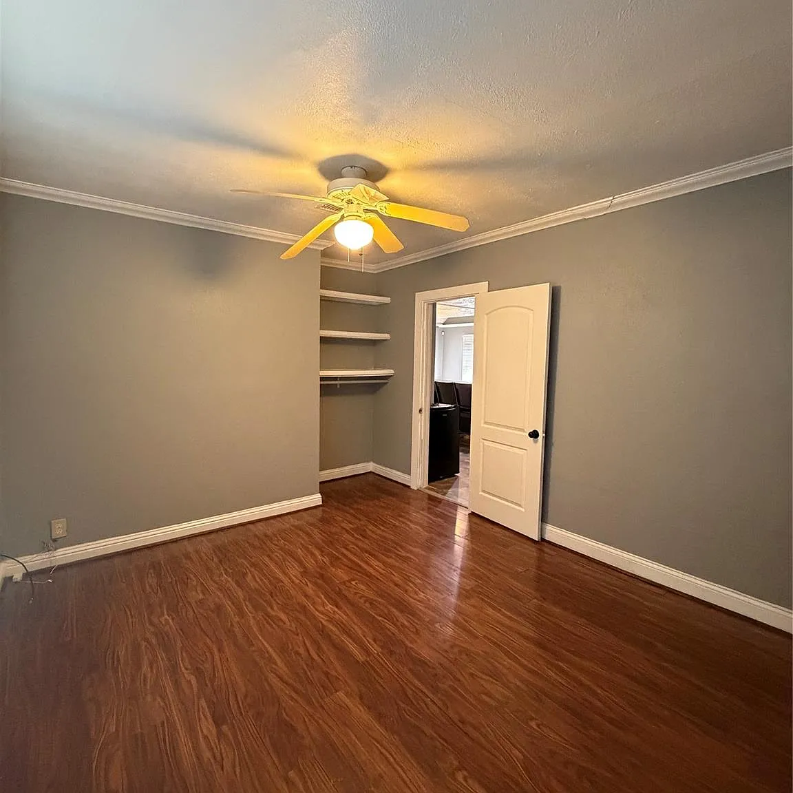 3 bed, 2.0 bath, $1,900 — Photo 4