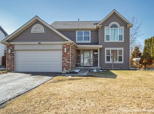 345 Indian Ridge Trl, Wauconda, IL 60084