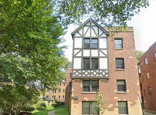 1135 Maple Ave, Evanston, IL 60202