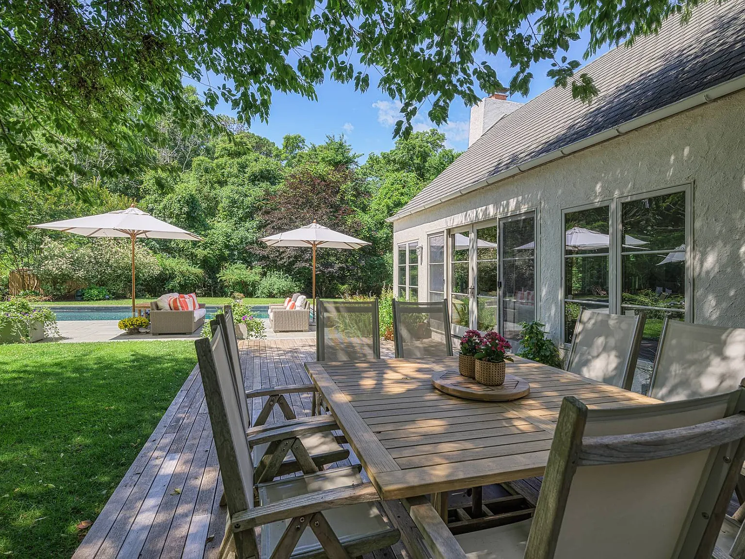 Sagaponack Modern Farmhouse — Photo 4