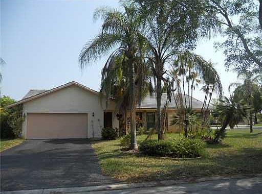 1st image of 2122 NW 114th Ter