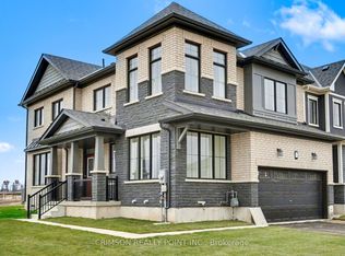 160 Gillespie Dr, Brantford, ON N3T 0K4