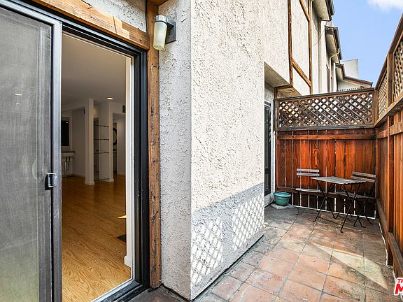 5th image of 1534 N Formosa Ave APT 3