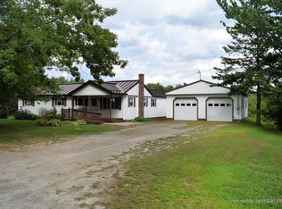 166 Quaker Hill Rd, Unity, ME 04988