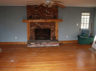 39 Fernwood Dr, Cheshire, CT 06410