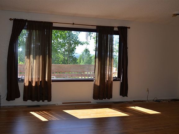 4th image of 1281 Overhill Dr