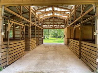 11621 Willow Dr, New Orleans, LA 70131