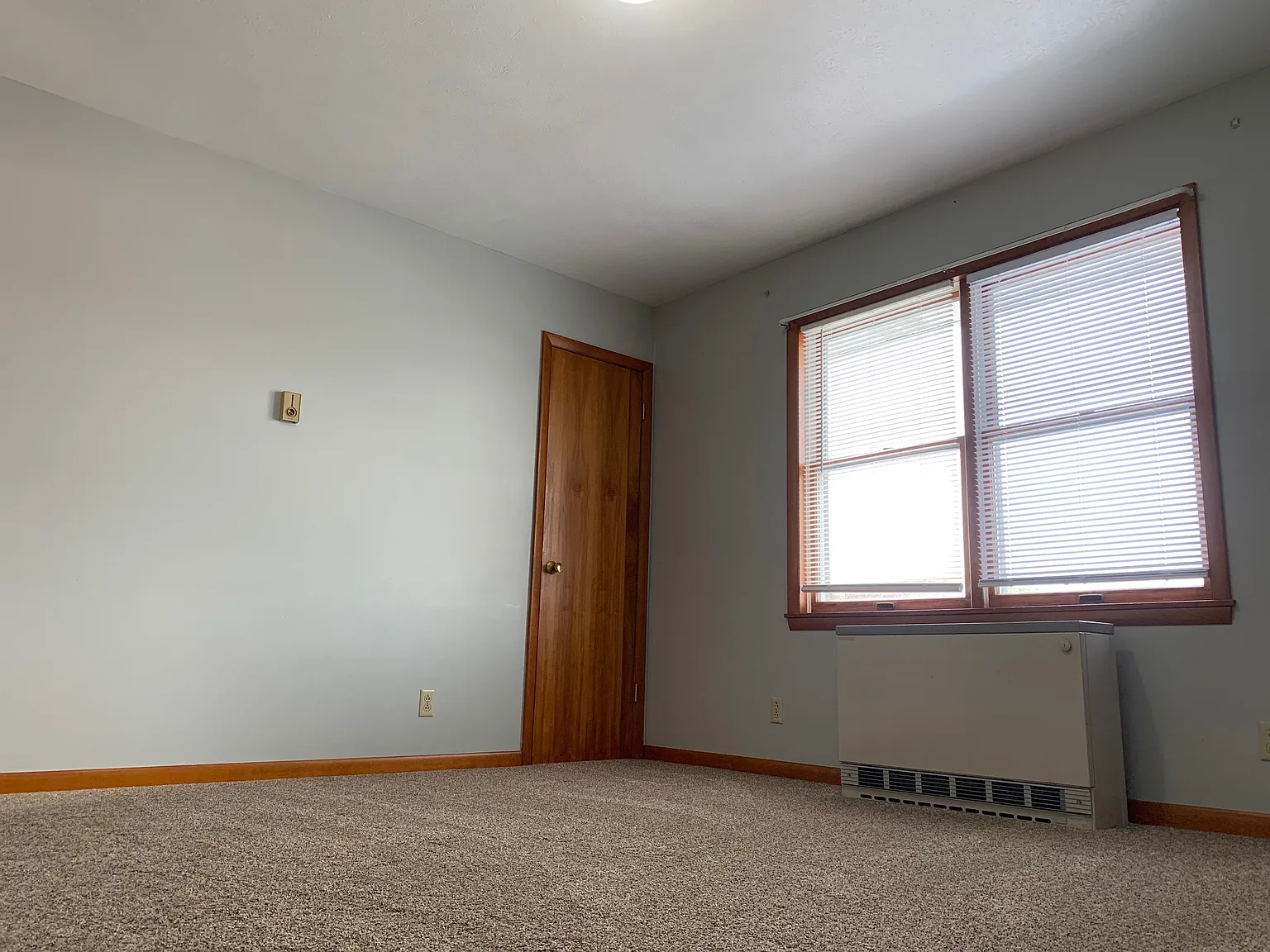 2 bed, 825 sqft, $1,000 — Photo 3