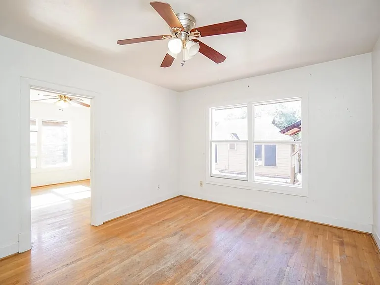 4318 Jack St — Photo 2