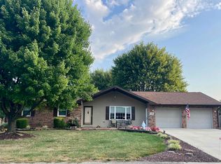 1436 Maple Leaf Dr, Jasper, IN 47546