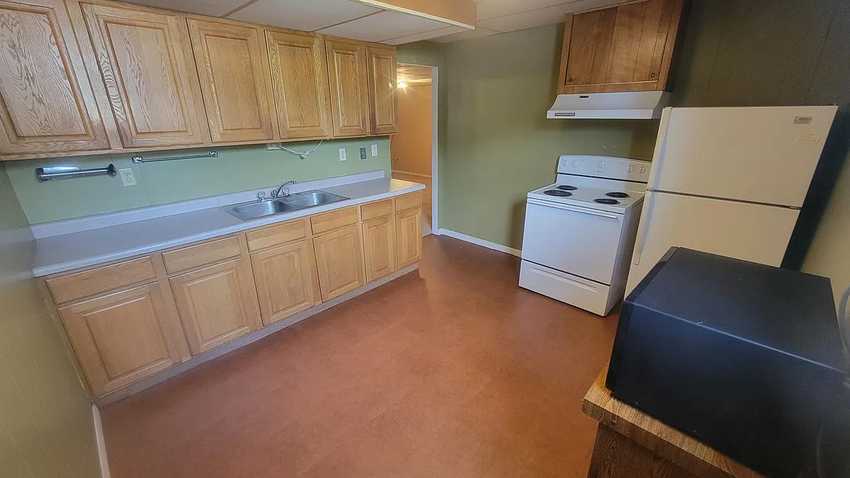 Unit Photo - 1011 Lincoln St #5
