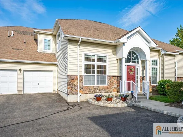 5904 Schindler Dr S, Monmouth Junction, NJ 08852