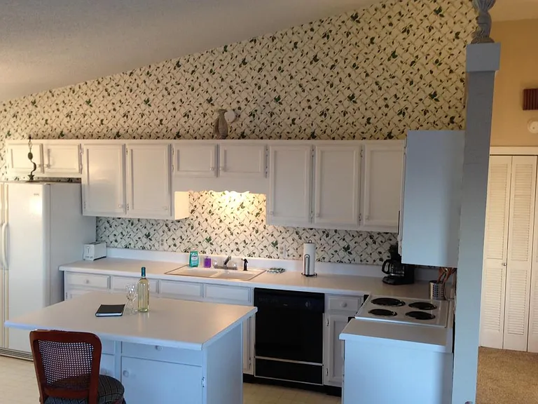 1715 Clearview Dr — Photo 6