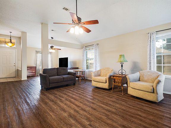 5th image of 2105 Westview Trl