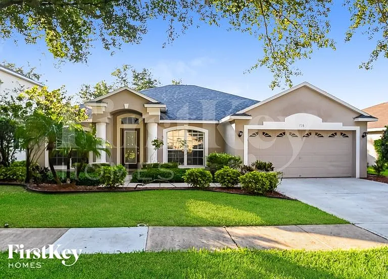 728 Berry Bramble Dr — Photo 1
