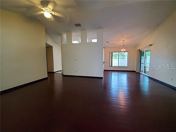 3rd image of 1490 Loman Ct