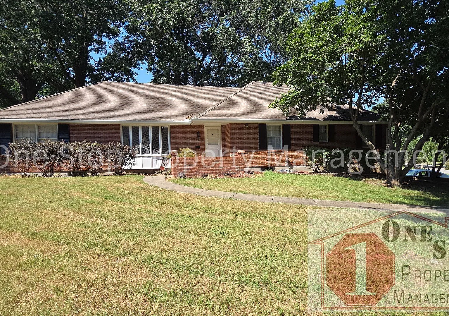 Huge 4 Bedroom, 4 Bathroom in Independence! — Photo 1