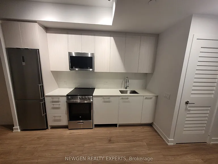225 Veterans Dr W #1108 — Photo 1