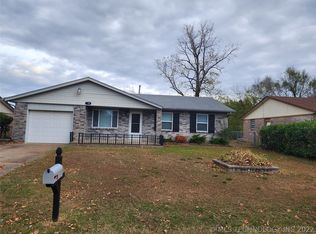 355 E 137th St, Glenpool, OK 74033