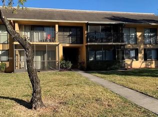 Hampton Court, Hollywood, FL 33023