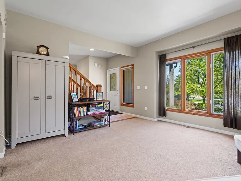 254 Hunters Trl — Photo 6
