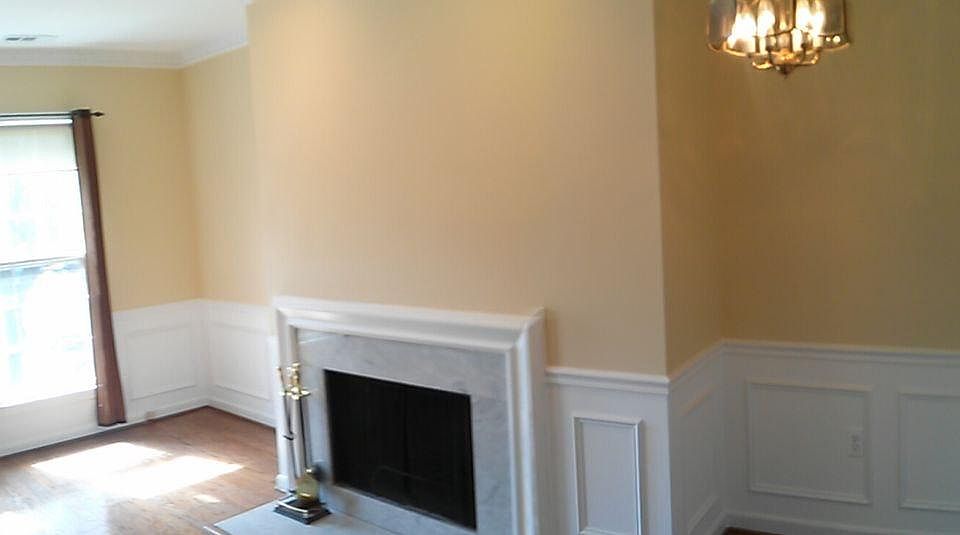 Living Area and Fireplace facing Maryland Ave.