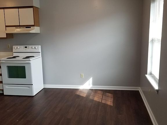 3rd image of 1135 N Buckman St APT G1