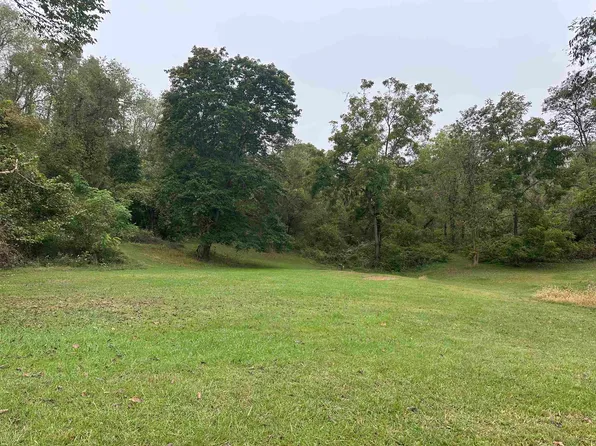 S Main St, Pearisburg, VA 24134