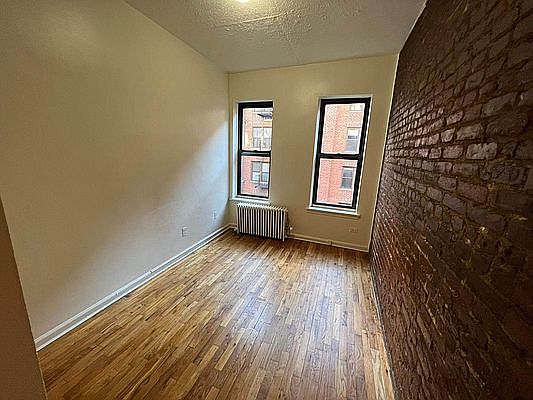 3rd image of 220 E 29th St #4F6