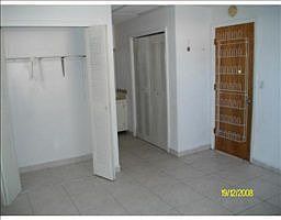 4th image of 2031 Caribbean Dr