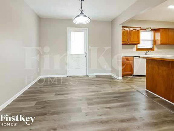 4th image of 6727 Manchester Ave