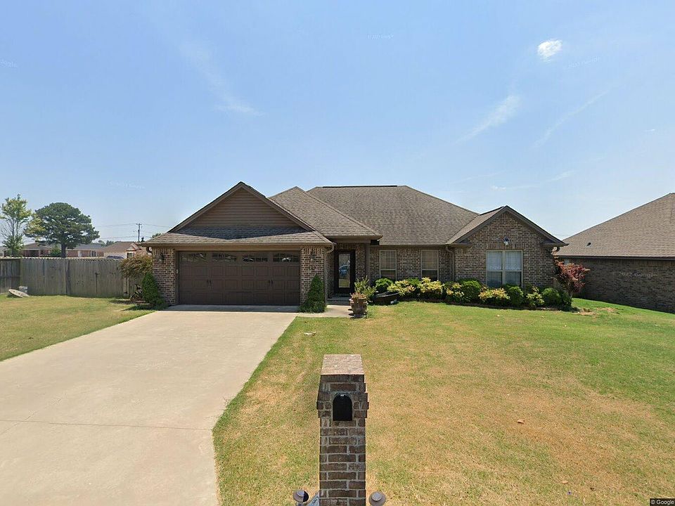1st image of 623 Greenwood Dr
