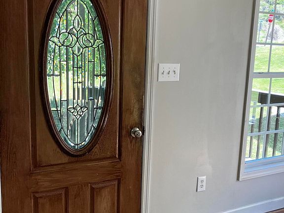 3rd image of 315 Hazel Ave