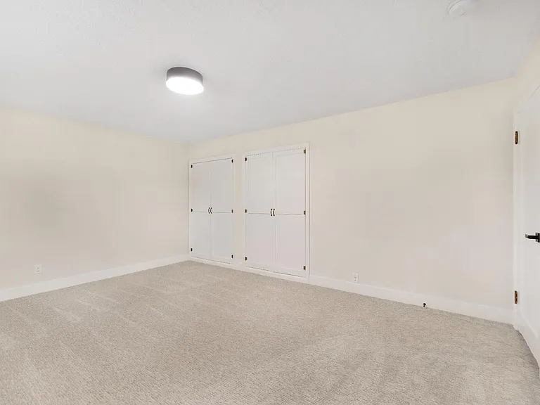 Unit Photo