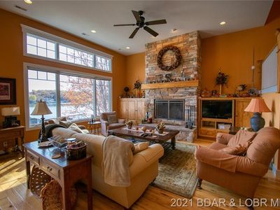1960 Chimney Point, Sunrise Beach, MO, 65079