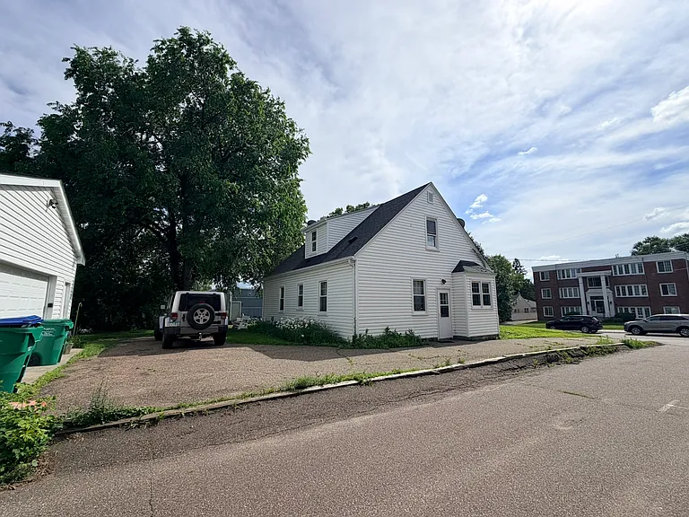 3031 Lynn Ave S — Photo 34