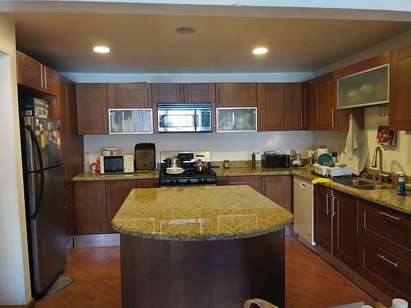 4th image of 18324 Clark St Unit 204