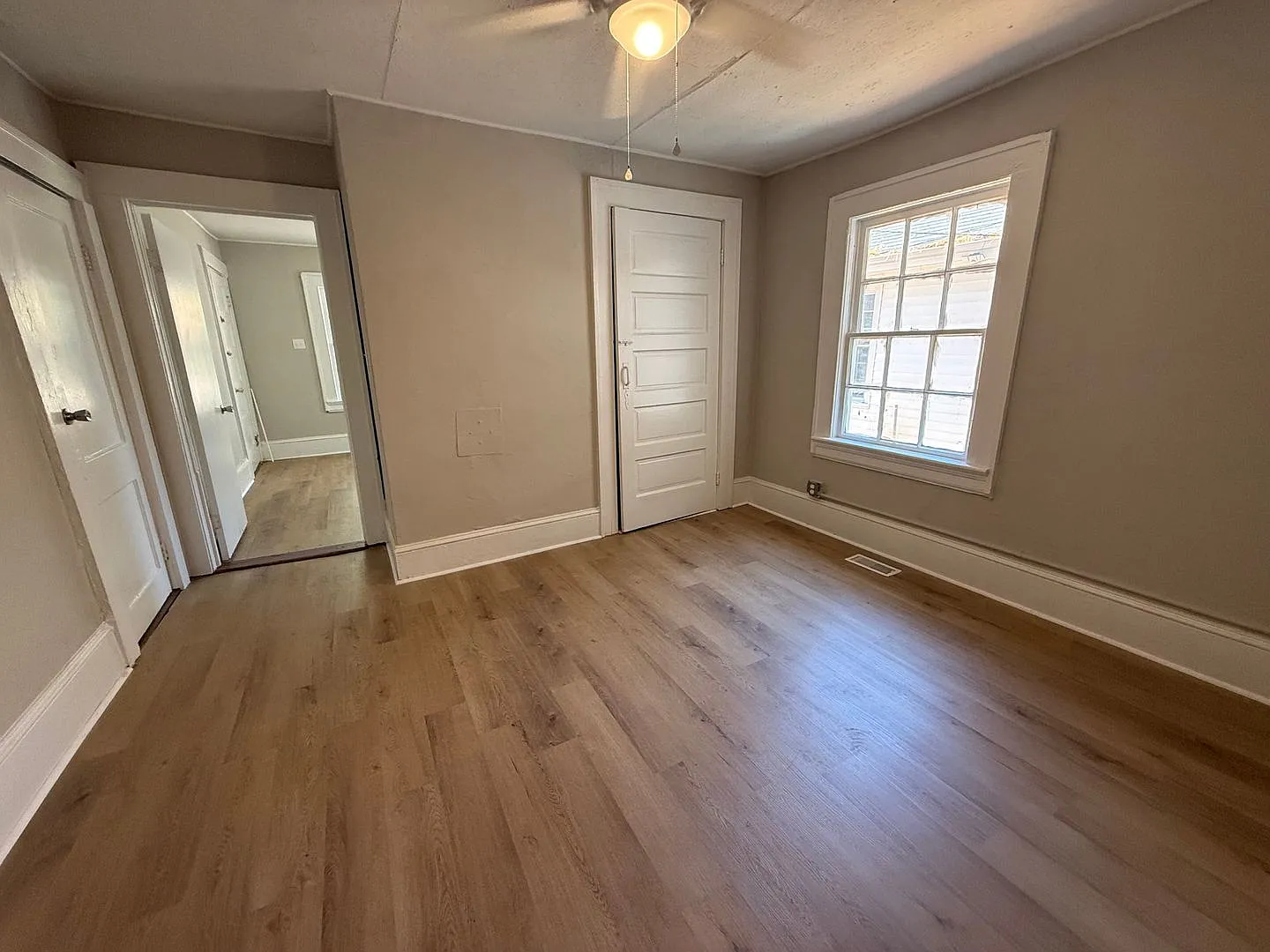 104 Parkview Street — Photo 4