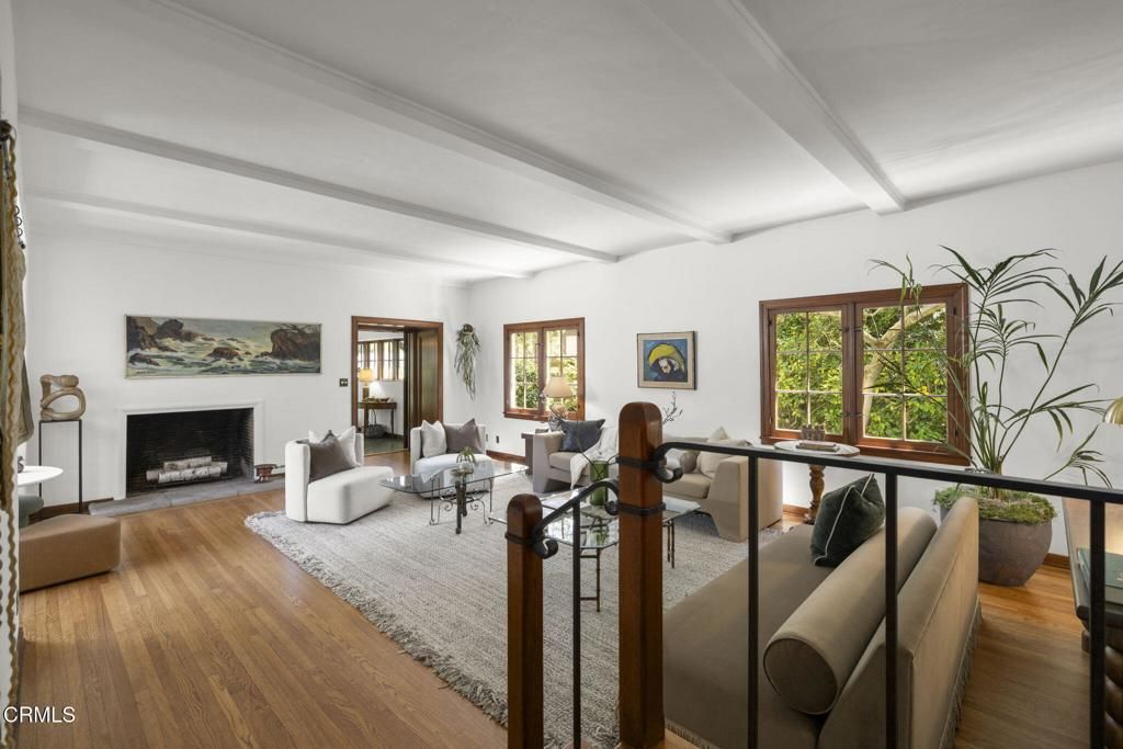 Apartment in Altadena, Los Angeles - View 5