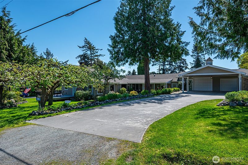 4th image of 305 NW Coveland Street
