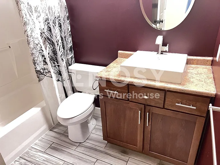 1304 W Medicine Lake Dr #118 — Photo 10