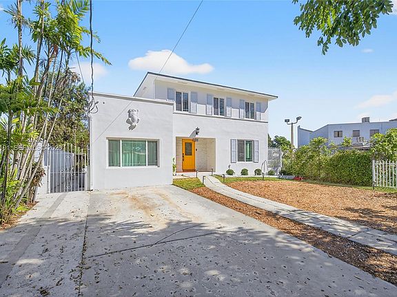 2nd image of 2431 SW 4th St