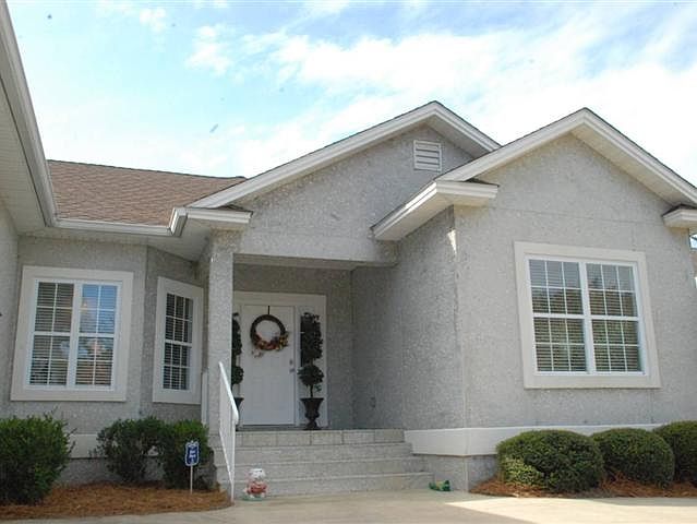 1st image of 18 Niblick Ct