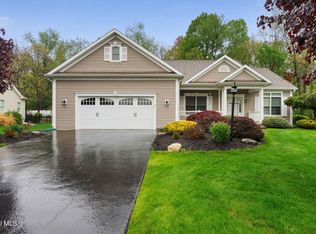 5 Brighton Dr, Clifton Park, NY 12065