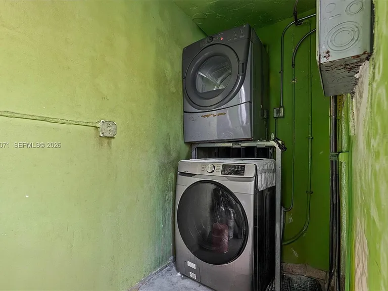 314 NE 142nd St #16C — Photo 16